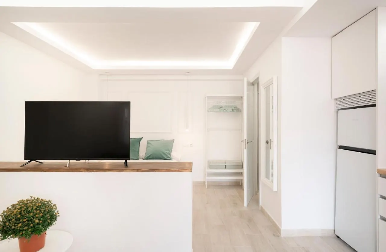 Apartment Estudio Tranquilo A Un Paso De La Vibrante Malaga Benalmadena Spain