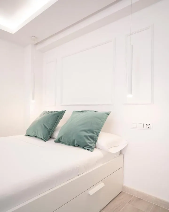 Estudio Tranquilo A Un Paso De La Vibrante Malaga Benalmadena Apartment